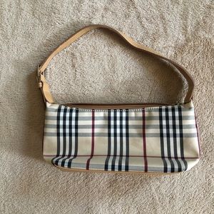 Little Burberry patterned shoulder bag